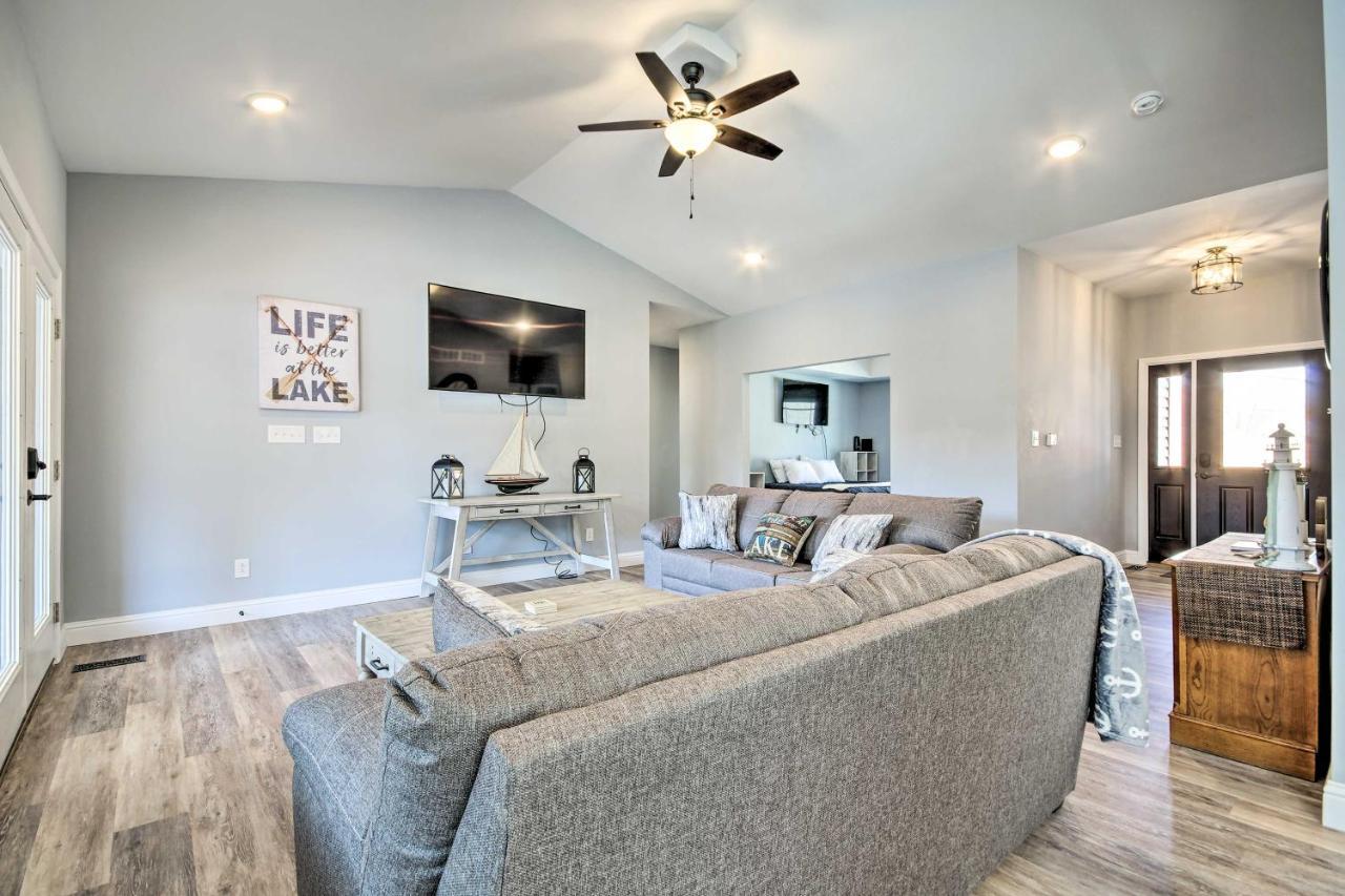 Lakefront Rocky Mount Home With Dock And Fire Pit Exteriör bild